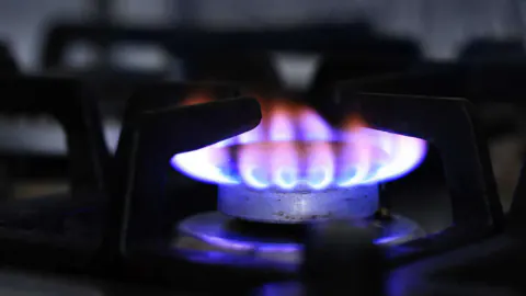 Doğal gazda kademeli tarife fiyatları belli oldu: Kademe-2'de yüzde 70 daha fazla ödeme