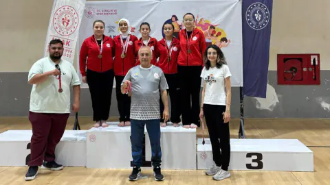 Kütahyalı Judocular Uşak'ta Kürsüye Çıktı: Altın ve Bronz Madalyalar Geldi