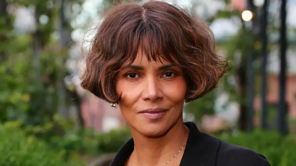 Halle Berry'ye Eski Eşi Olivier Martinez'ten Şok İddia: 12 Yaşındaki Oğlu Maceo'ya Fiziksel Şiddet Uyguladı görseli