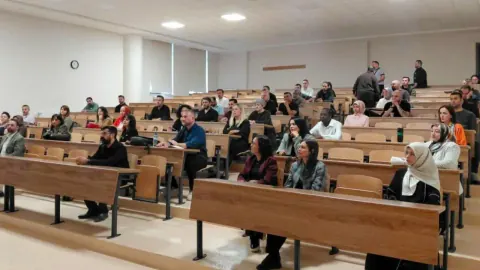 Kastamonu Üniversitesi'nde 'Eğiticilerin Eğitimi' başladı: 57 hoca yapay zekâ dersine girdi