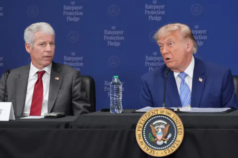 Trump'dan Yapay Zeka Hamlesi: Enerji Faturalarını Koruma Taahhüdü