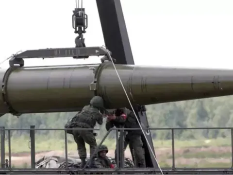 NATO Avrupa'da Amerikan Nükleer Silahlarını Konuşlandırma Planını Masaya Taşıdı