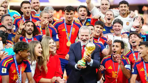 Arjantin ve İspanya Arasındaki Futbol Ekolü Çatışması: Messi'nin Liderliğindeki Dönem Analizi