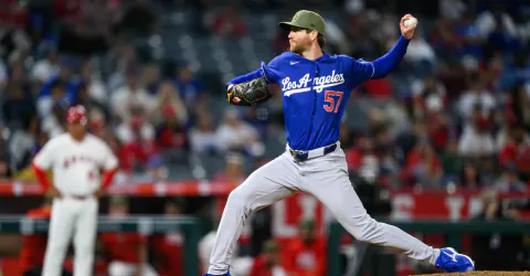 Dodgers'da Rotasyon Hamlesi: Charlie Barnes Geri Dönüyor