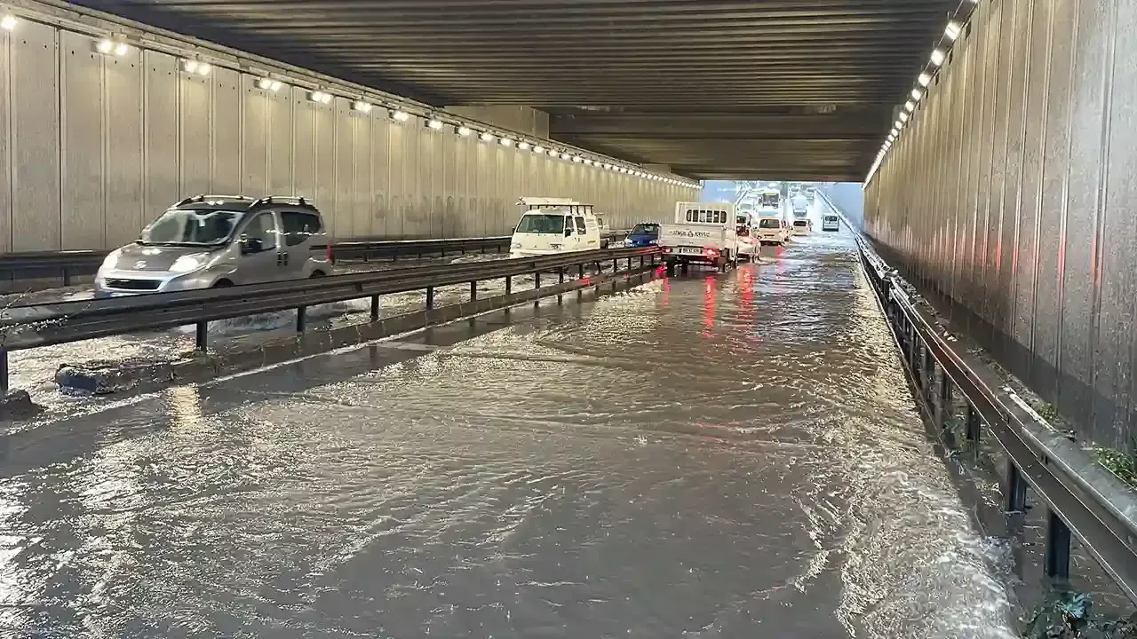 Bartın ve Çevresinde Sağanak Alarmı: 15 Temmuz Hava Durumu Bartın ve Çevresinde Sağanak Alarmı: 15 Temmuz Hava Durumu