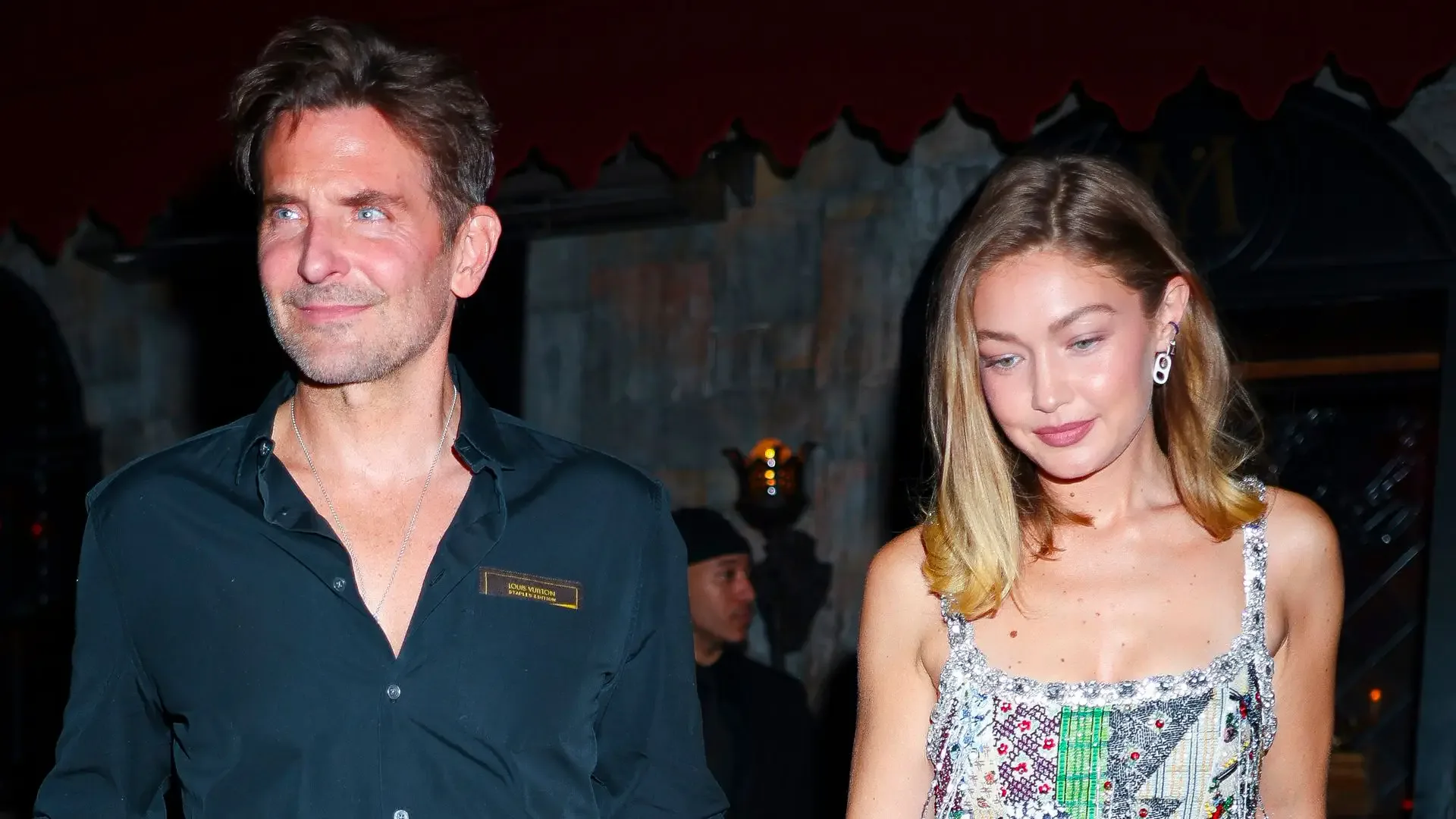 Gigi Hadid ve Bradley Cooper İlişkisi: Nadir Kare Sosyal Medyayı Salladı Gigi Hadid ve Bradley Cooper İlişkisi: Nadir Kare Sosyal Medyayı Salladı