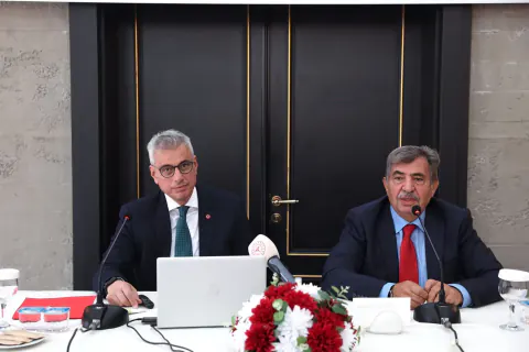 Sağlık Bakanı Memişoğlu: 13-17 Yaş Grubundaki Gençlerin Yüzde 30'u Sigara Kullanıyor