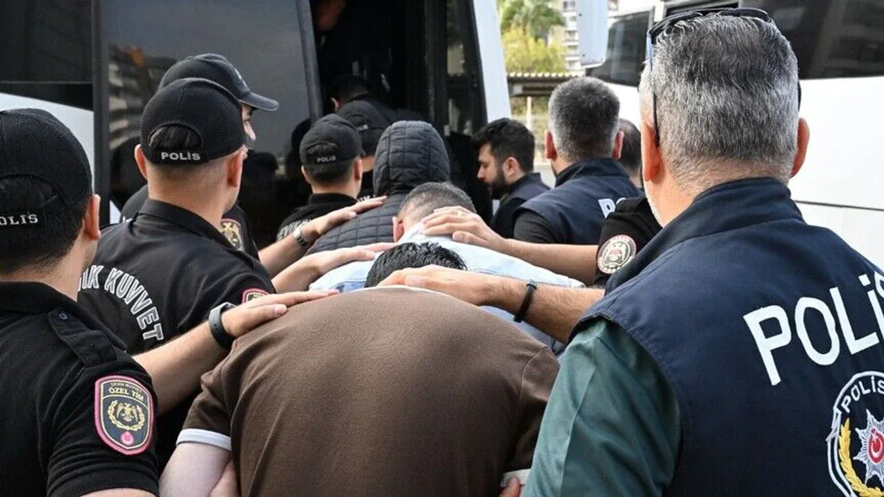 18 İlde Dev Bahis Operasyonu: 61 Şüpheli Gözaltına Alındı 18 İlde Dev Bahis Operasyonu: 61 Şüpheli Gözaltına Alındı