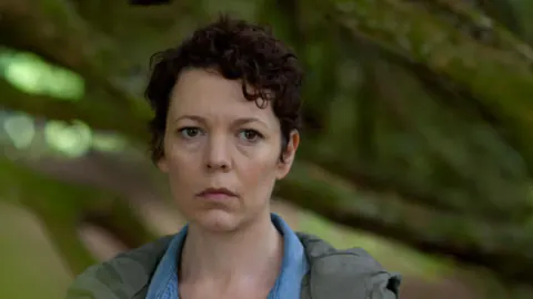 Olivia Colman'ın Başrolünde Olduğu Gizli Cevher: Hafta Sonu İzleme Önerisi
