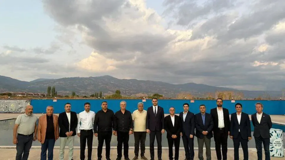 YENİ Parti İzmir'de kongre ve ön seçim mesaisi: Küçük Menderes'te örgütlenme hızlandırılıyor görseli