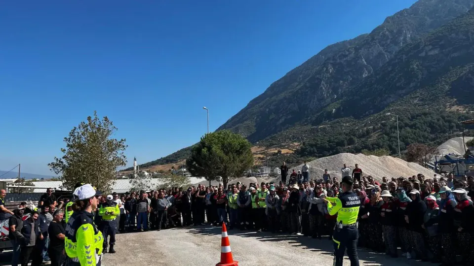 Manisa Büyükşehir'e Jandarma'dan yol çalışmaları güvenlik eğitimi görseli