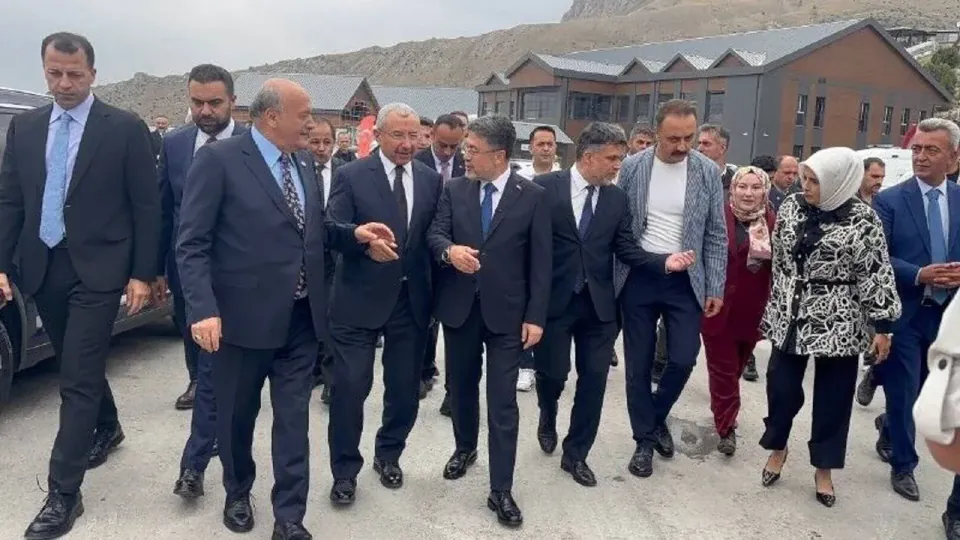 Bakan Yumaklı: Doğu ve Güneydoğu için 150 Milyar TL'lik Tarım Eylem Planı Açıklandı görseli
