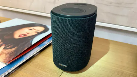 Bose Lifestyle Ultra Speaker İncelemesi: Stereo Deneyim İçin İkili Kurulum Şart mı?