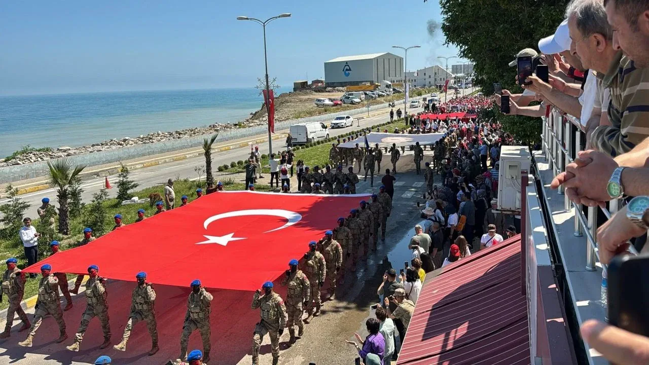 Atatürk ve İstiklal Yolu'nda Kahraman Ecdadın İzleri: İnebolu'da Coşkulu Başlangıç Atatürk ve İstiklal Yolu'nda Kahraman Ecdadın İzleri: İnebolu'da Coşkulu Başlangıç