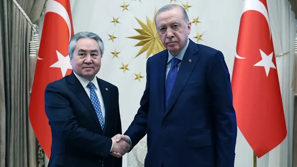 Cumhurbaşkanı Erdoğan, Kırgızistan Bakanı Ceenbek Kulubayev'i Kabul Etti görseli
