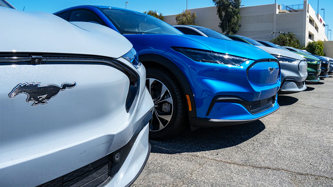 Ford'dan ABD'de Dev Geri Çağırma: Binlerce Mustang ve Mach-E Risk Altında Ford'dan ABD'de Dev Geri Çağırma: Binlerce Mustang ve Mach-E Risk Altında