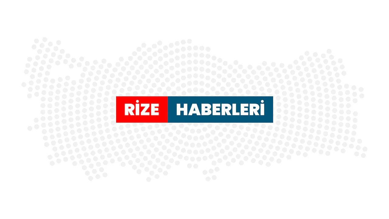 Rize'de Bardaktan Çay İçen Keçi Sosyal Medyada Gündem Oldu Rize'de Bardaktan Çay İçen Keçi Sosyal Medyada Gündem Oldu