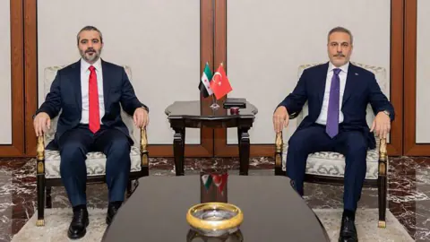 Fidan-Şeybani görüşmesinde terör ve mülteci gündemde: Ankara'dan yeni mesajlar