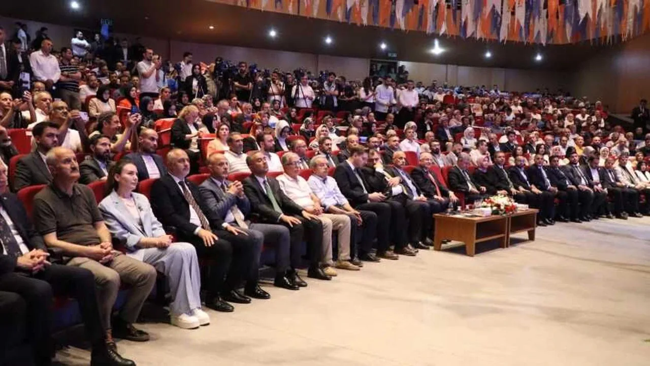 Yeni Kahramanmaraş Vizyonu: Bakan Güler ve Kirişci'den Kritik Açıklamalar Yeni Kahramanmaraş Vizyonu: Bakan Güler ve Kirişci'den Kritik Açıklamalar