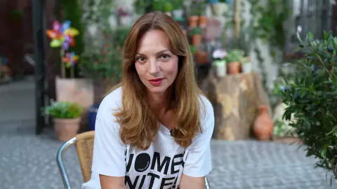 Viola Wedekind 'Unter uns' dizisinden veda etti: 'Kim bilir ne olur' diyerek dönüş kapısını açık bıraktı