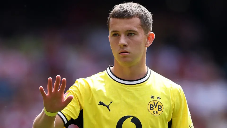 Borussia Dortmund'da Yeni Dönem: Konstantinos Karetsas Transferi görseli