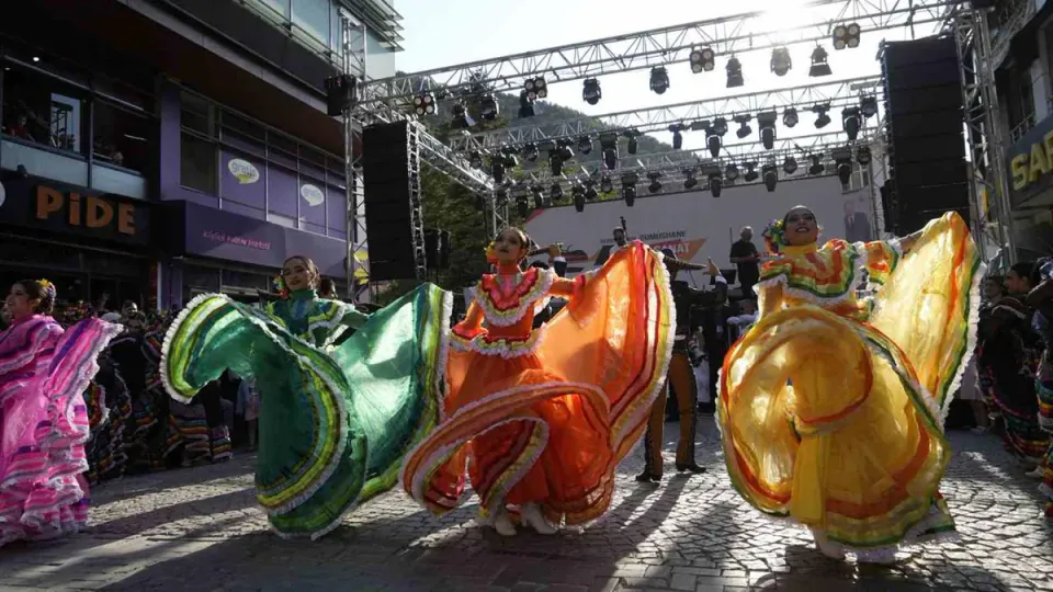 Gümüşhane'de 29. Uluslararası Kültür, Sanat ve Tanıtım Günleri Devam Ediyor görseli