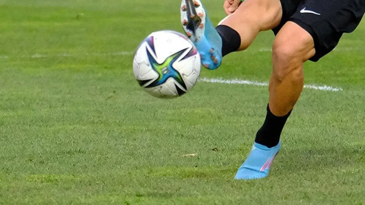 Süper Lig 2026 Yaz Transferi: Milyarlık Limitler ve Yıldız Operasyonları Süper Lig 2026 Yaz Transferi: Milyarlık Limitler ve Yıldız Operasyonları