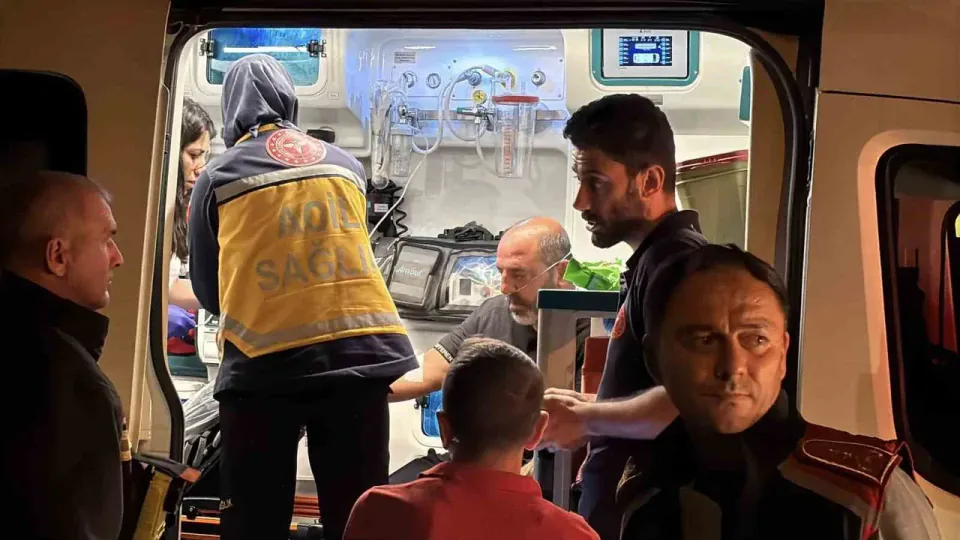 Bolu'da 'Doğal Gaz Patlaması' İhbarı Paniği: Ocağı Unutulan Yemek Çıktı görseli