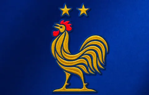 Fransız Futbol Milli Takımı Yeni Logosunu Tanıttı