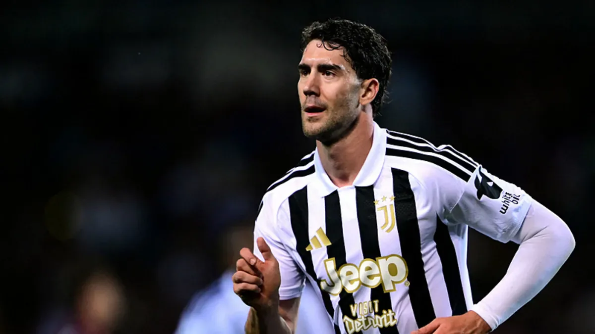 Beşiktaş'ta Dusan Vlahovic Operasyonu: Serdal Adalı Devrede Beşiktaş'ta Dusan Vlahovic Operasyonu: Serdal Adalı Devrede
