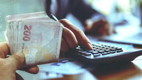 Milyonların Gözü 3 Temmuz'da: Memur ve Emekli Maaş Zamları Nasıl Hesaplanacak?
