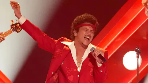 Bruno Mars Berlin'de Sahne Alıyor: Olympiastadion'da Konser Heyecanı