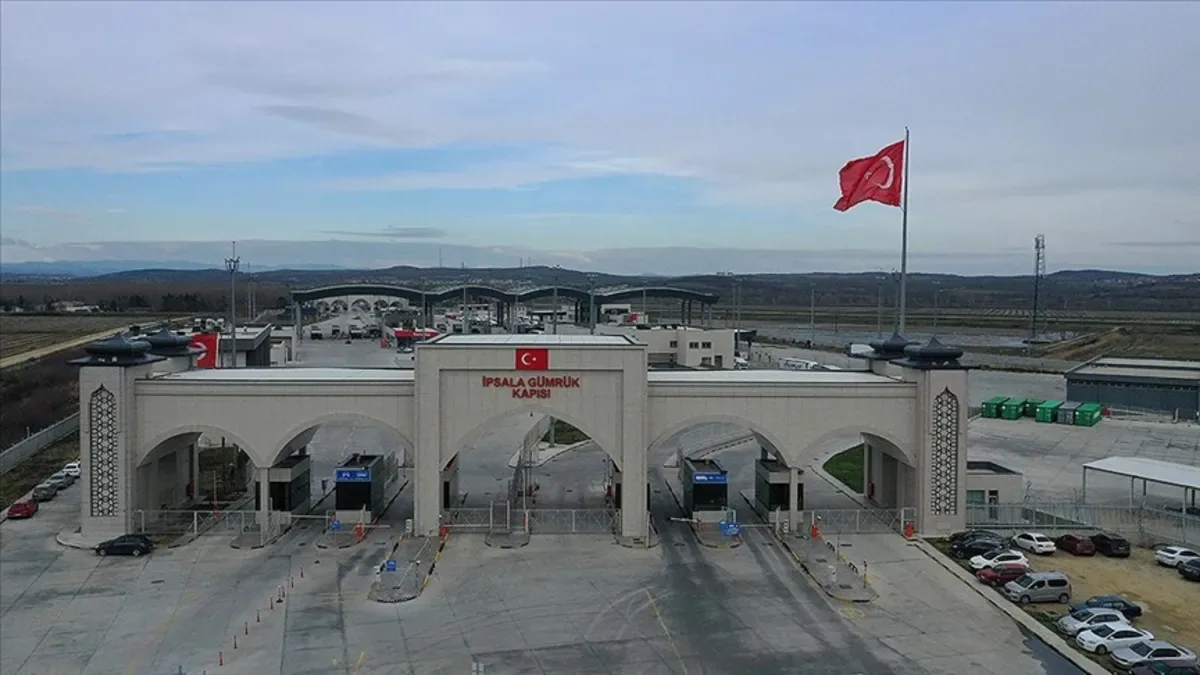 İpsala Sınır Kapısı'nda Dev Operasyon: 3 Milyar TL'lik Zehir Yakalandı İpsala Sınır Kapısı'nda Dev Operasyon: 3 Milyar TL'lik Zehir Yakalandı