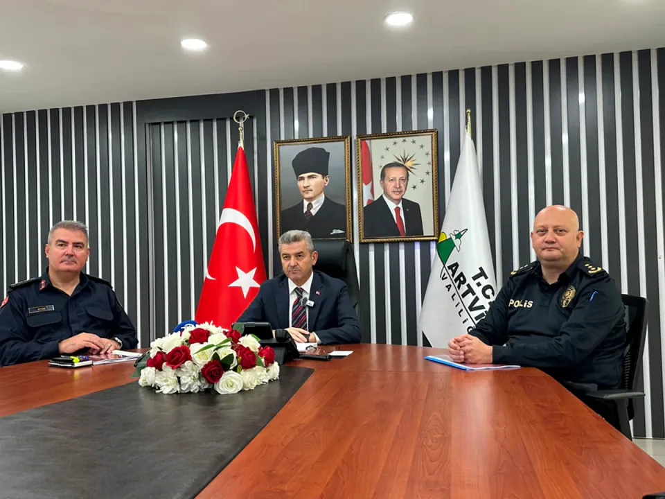 Artvin'de Kişilere ve Mülkiyet Suçlarında Düşüş: Valilik 9 Aylık Verileri Açıkladı görseli