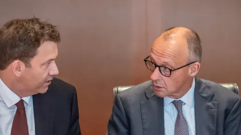 Almanya 2027'de Sosyal Güvenlik Tavanlarını Yükseltti: Yüksek Gelirli Yıllık 1.200 Euro Daha Ödeyecek