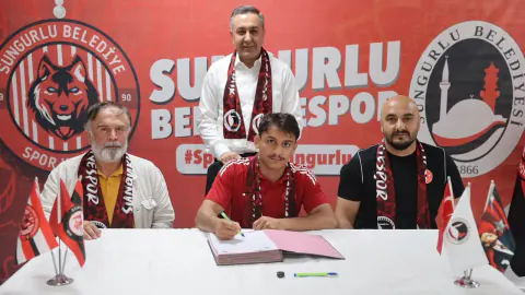 Sungurlu Belediyespor Güreşte Milli Güçle Şampiyonluğa Koşuyor