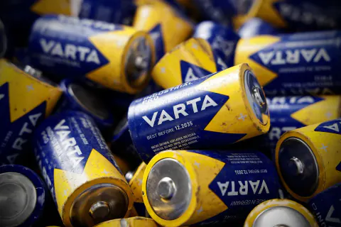 Varta ve Apple Arasındaki İş Birliği Sona Erdi: Bir Fabrika Kapanıyor
