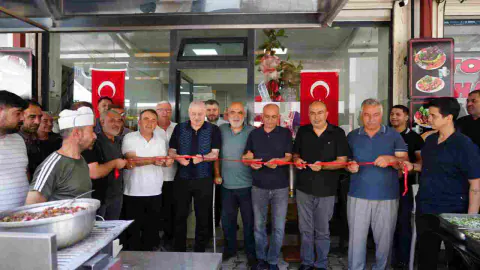 MHP Gaziantep Milletvekili Sermet Atay Sarmacı Kiya Açılış Kurdelesini Kesti