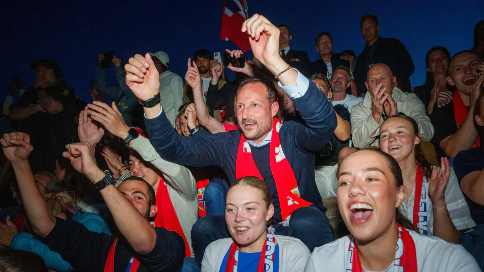 Norveç Veliaht Prensi Haakon: Modern Monarşi ve Ailevi Mücadeleler görseli