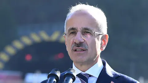 Halkalı-Arnavutköy Metro Hattı Açılıyor: Havalimanı'na Ulaşım Süresi Kısaldı