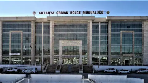 Kütahya'da Ekoturizm Parkuruna Ahşap Donatı İhalesi: Doğa Sporu Altyapısı Güçleniyor