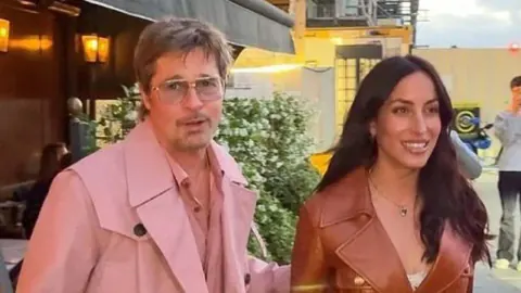Brad Pitt ve Ines de Ramon, Paris'te romantik akşam yemeğinde objektiflere yakalandı