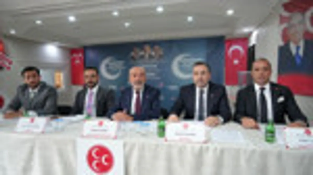 MHP Kızılcahamam'da Seçim Heyecanı: Yeni İlçe Başkanı Belirlendi MHP Kızılcahamam'da Seçim Heyecanı: Yeni İlçe Başkanı Belirlendi