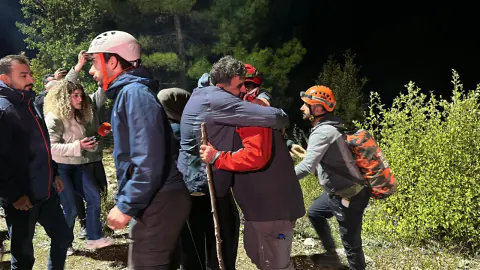 Yazılı Kanyon'da mahsur kalan 10 IHH gönüllüsü sağlıkları iyi durumda kurtarıldı