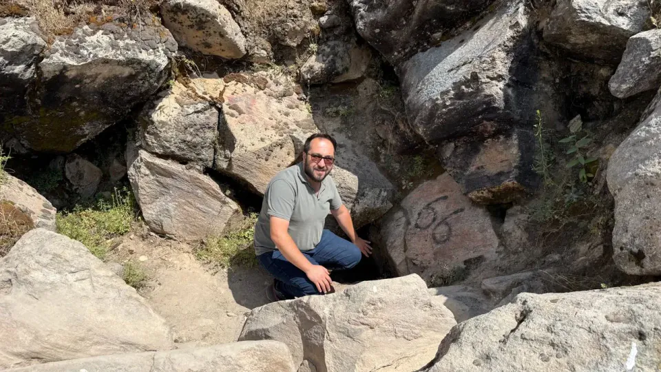 Nemrut Kalderası'ndaki Buhar Bacaları Jeolojik Hareketliliği Kanıtlıyor görseli