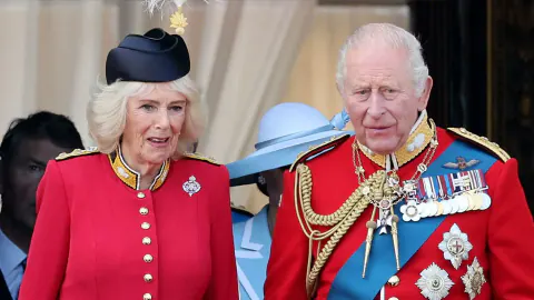 Kral Charles ve Kraliçe Camilla'nın Buckingham Sarayı Kararı Netleşti