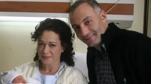 Bennu Yıldırımlar'dan 'Yaprak Dökümü' çıkışı: Telif hakları tartışması