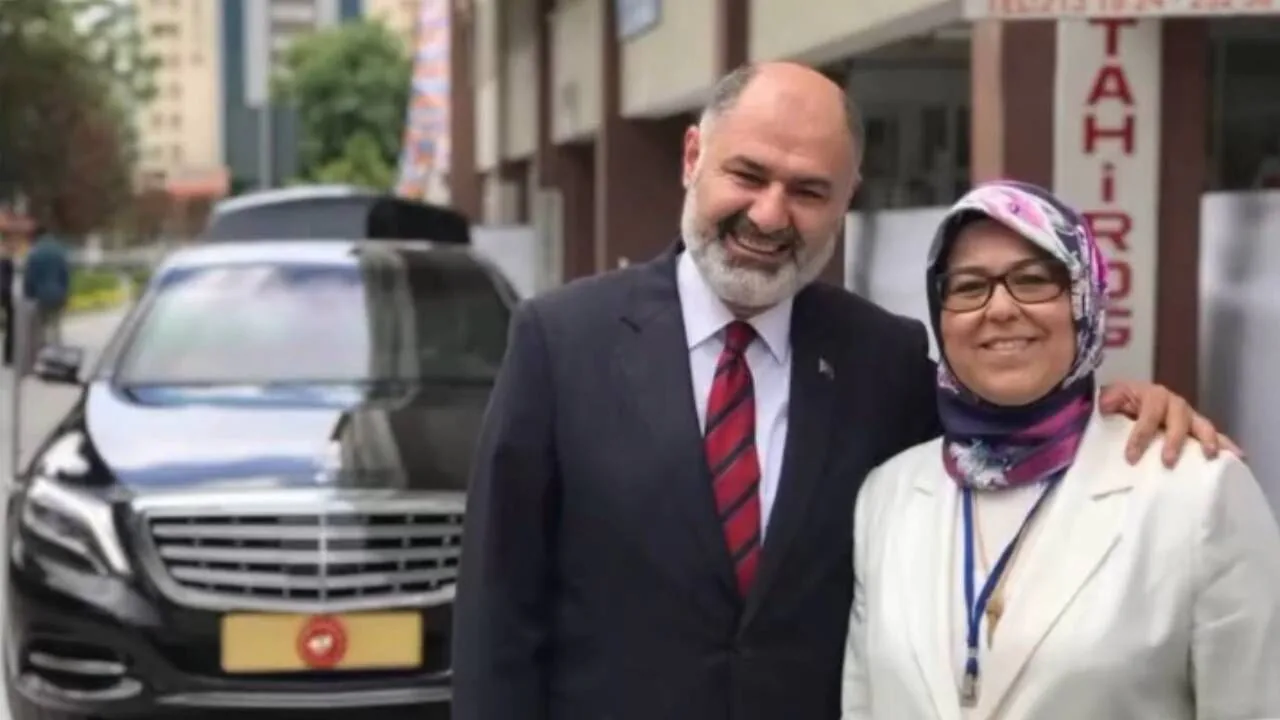 Milli Savunma Bakan Yardımcısı Alpaslan Kavaklıoğlu'nun Eşi Gonca Kavaklıoğlu Vefat Etti Milli Savunma Bakan Yardımcısı Alpaslan Kavaklıoğlu'nun Eşi Gonca Kavaklıoğlu Vefat Etti