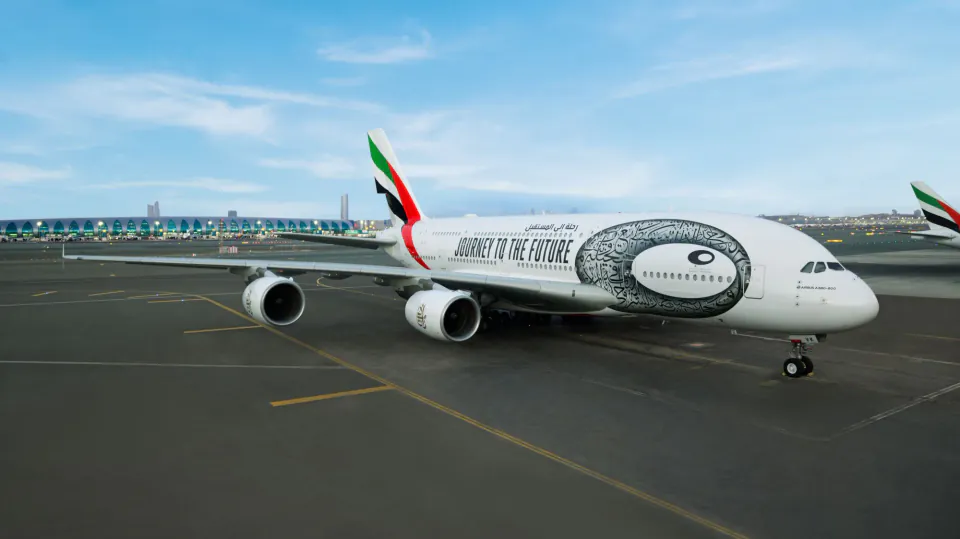 Emirates'ten Rekor Kâr ve Stratejik Hamleler: Havacılık Devinin Yeni Yol Haritası görseli