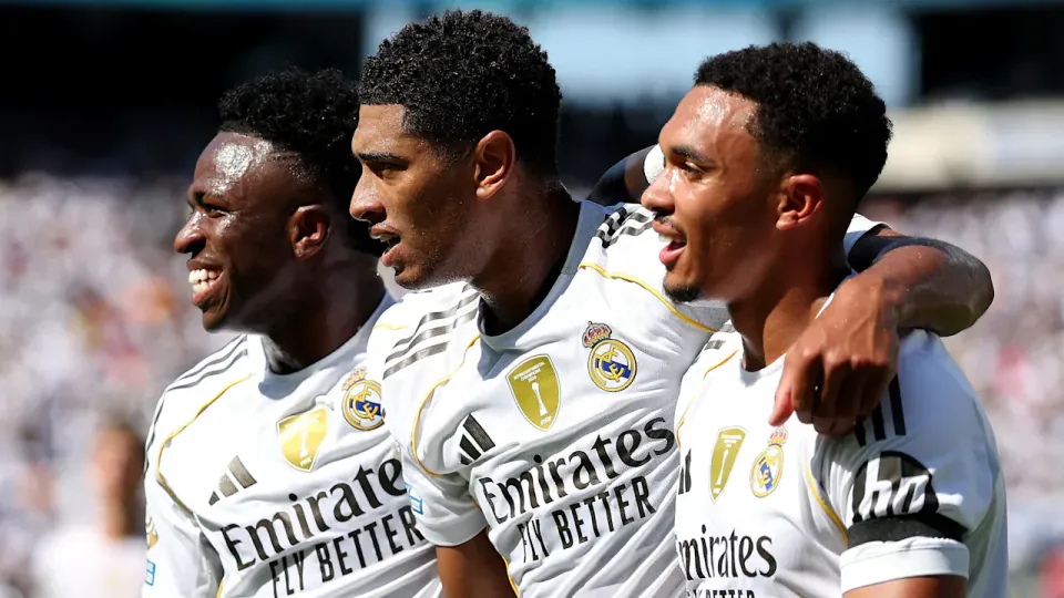 Schalke 04'e Dünya Yıldızı Şoku: Real Madrid ile Dev Hazırlık Maçı Gündemde görseli